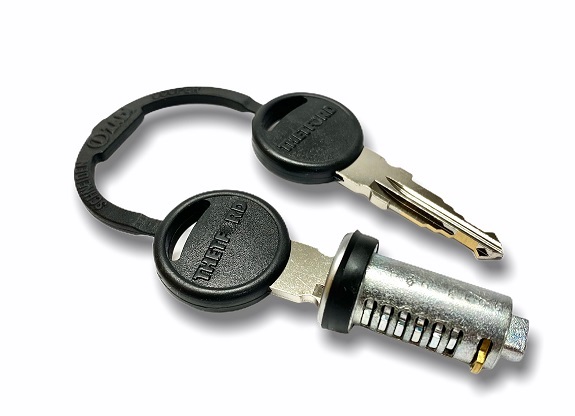 Thetford luukun lukkopesä +2 avainta - Ovien ja luukkujen osat - 791 - 1