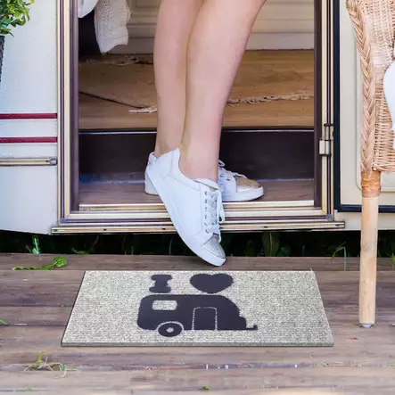 Brunner matto Hello Caravan, 25 x 50 cm - RETKEILY JA LEIRIYTYMINEN - 18534 - 2